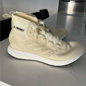 White / Cream, Adidas Terrex Hiking Shoes, Unisex, 7.5 Men / 9 Women